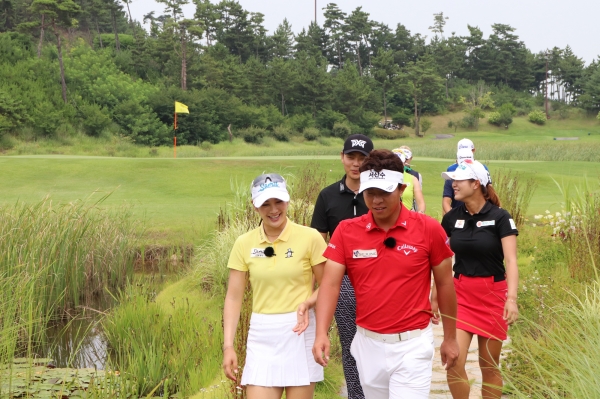 '서산수 골프앤리조트 2018 맞수한판' 이동중인 선수들