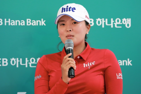 바람을 이기는 플레이로 우승 포부 밝히는 고진영